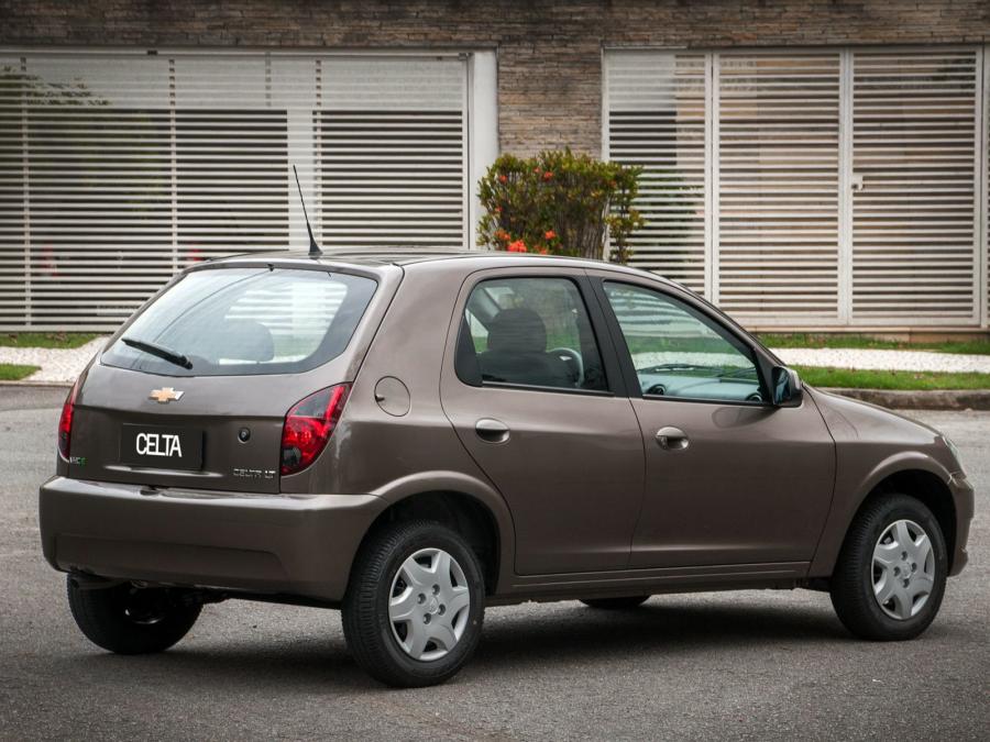  Chevrolet Celta 5-Door 2013 года  (фото 6 из 11)